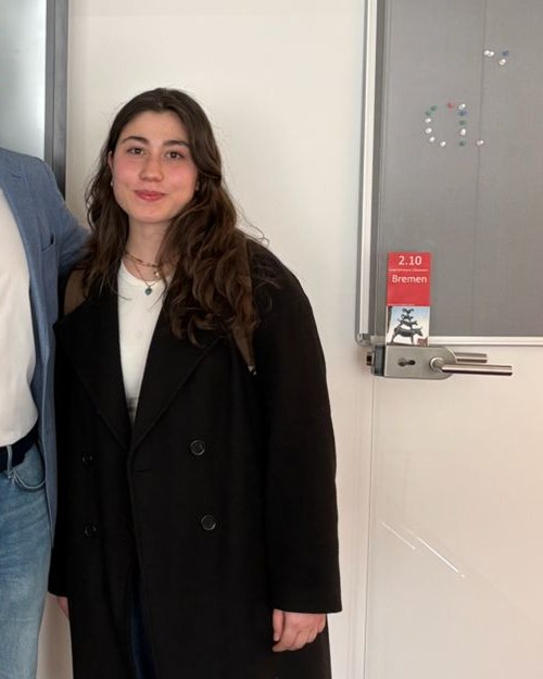 Özge K.